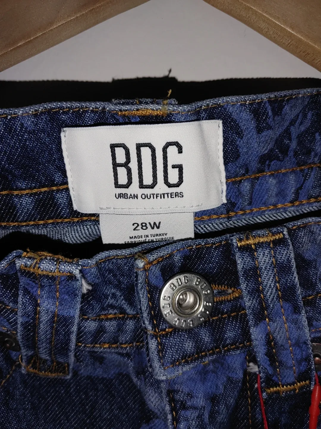 BDG Urban Outfitters Floral Jeans - Size 28 image indicator(2)