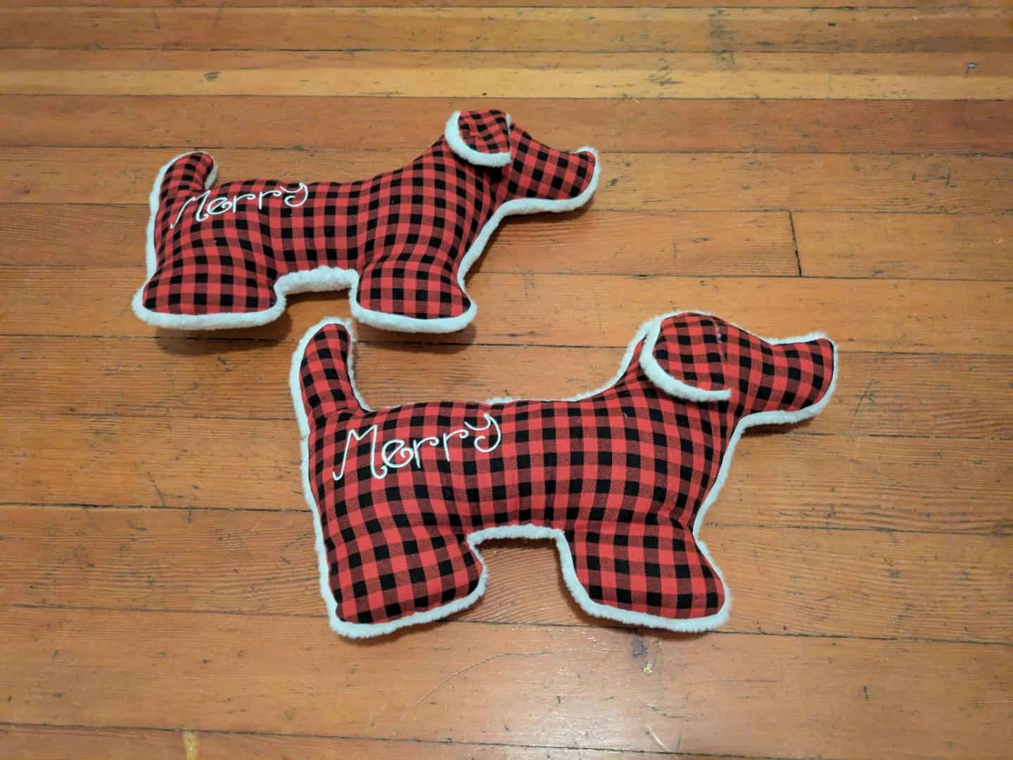 Dog Holiday Throw Pillowa