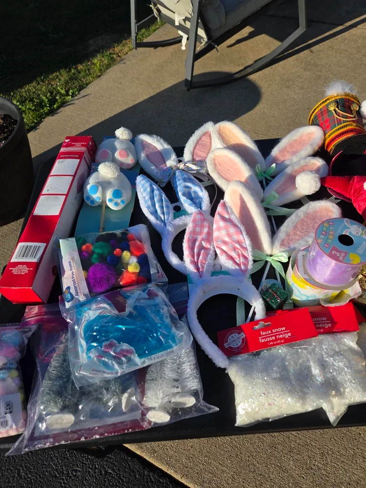 DIY Craft Supplies - Holiday & Seasonal image indicator(3)