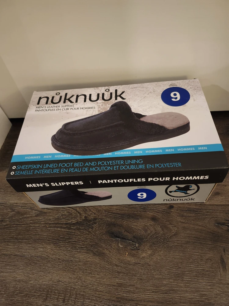 BNIB Nuknuuk Men's Leather Slippers - Size 9
