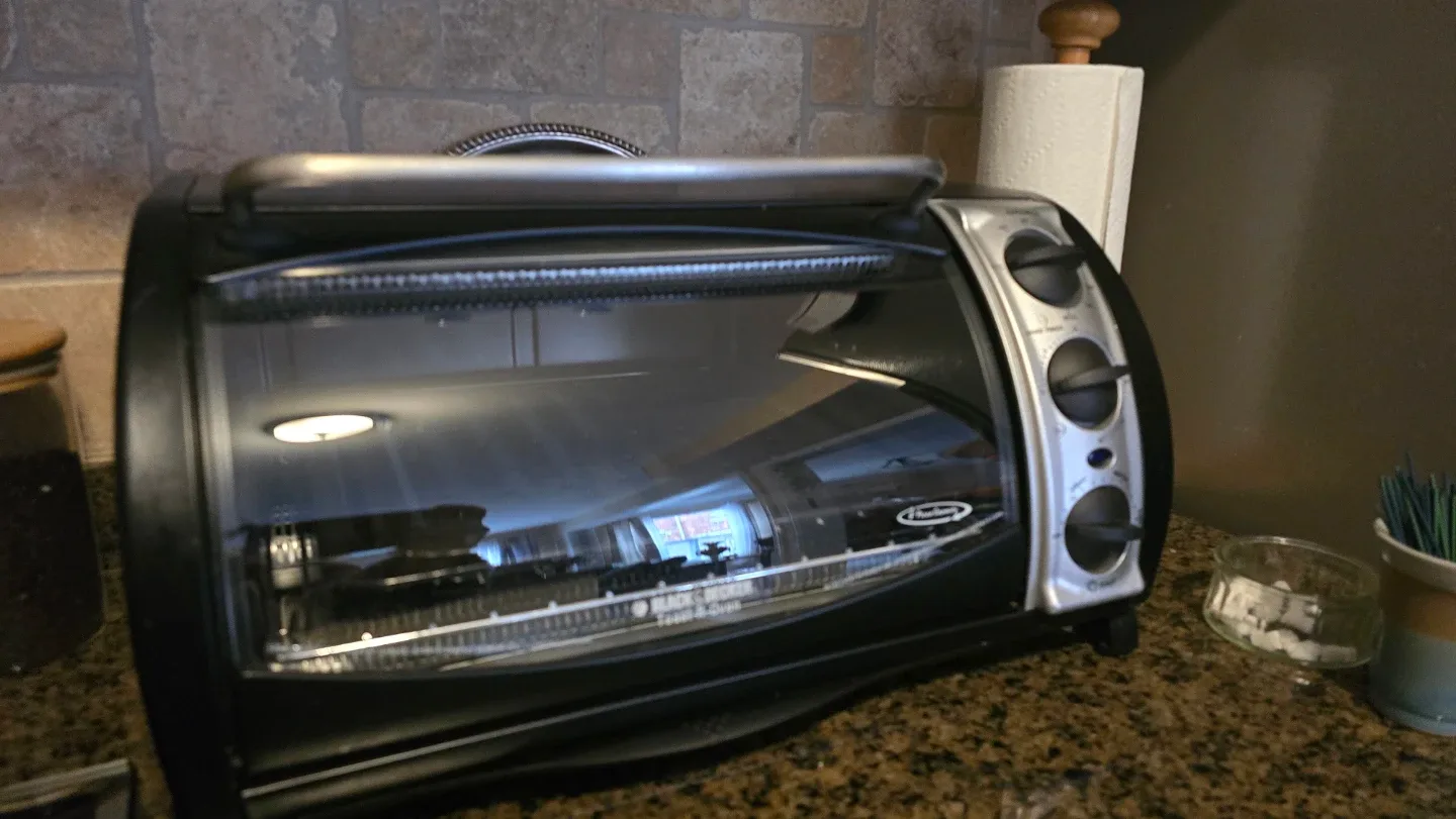 Black & Decker Toast-R-Oven Toaster Oven image indicator(8)