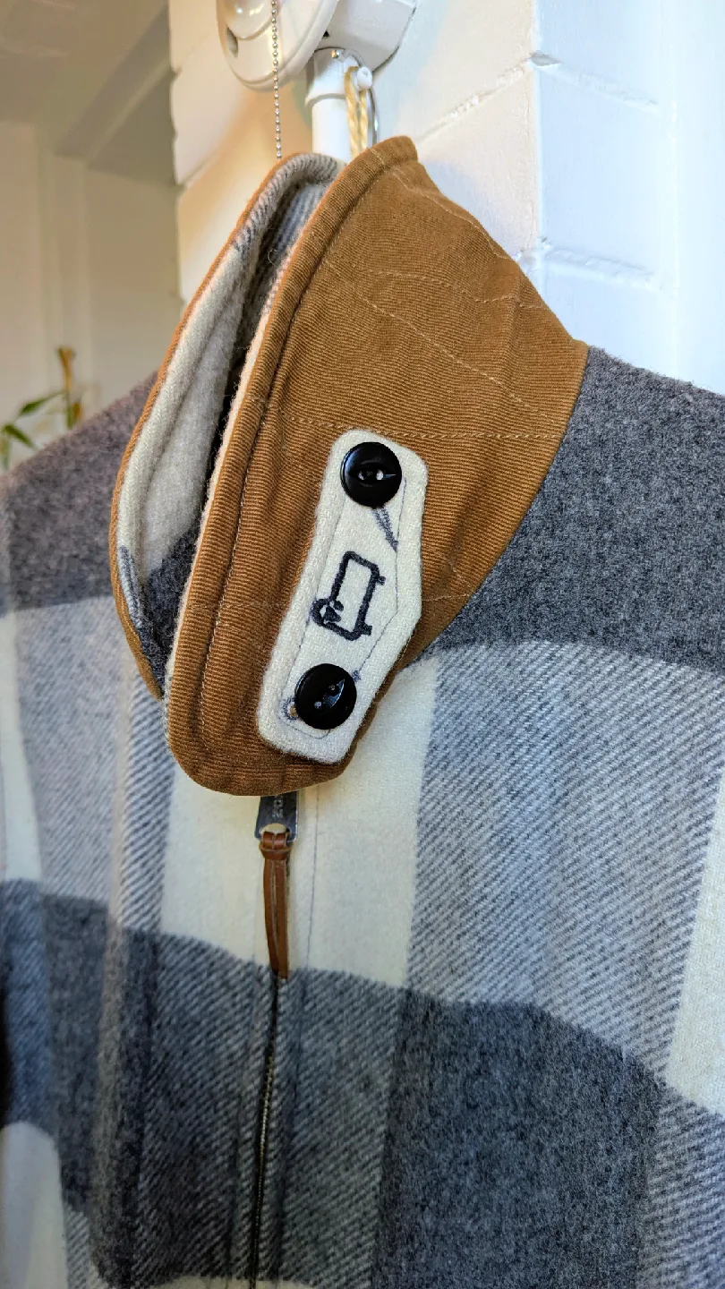 Woolrich Giant Buffalo Women's Plaid Ivory Grey Wool Coat, XL image indicator(2)