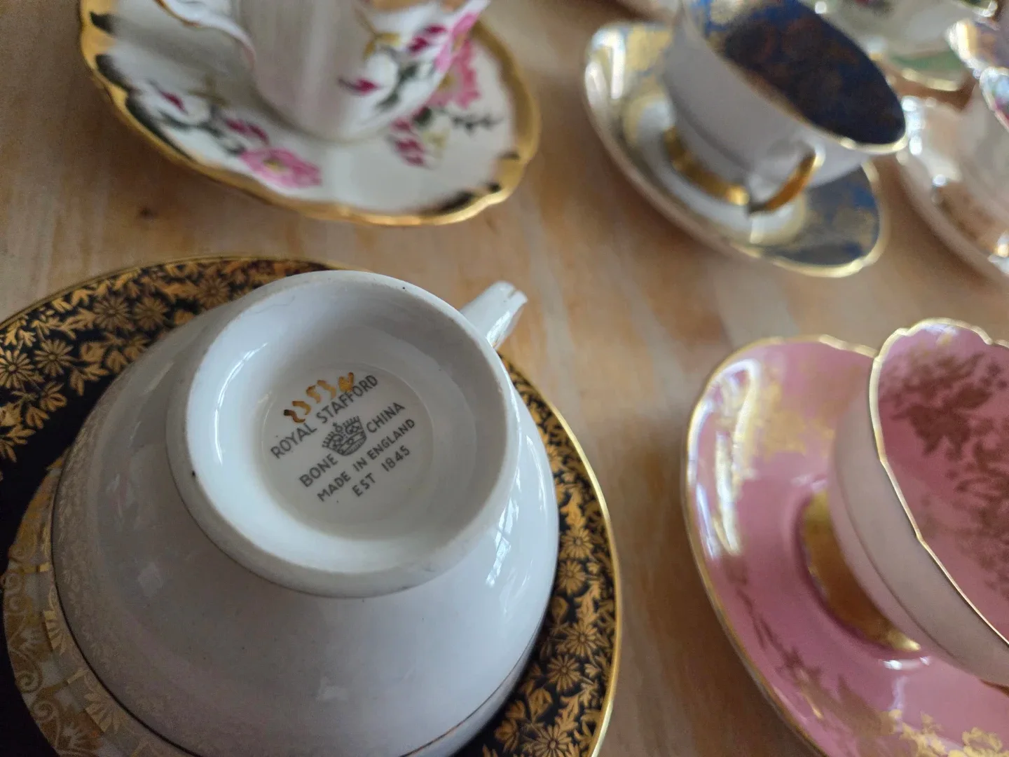 Vintage Tea Cup & Saucer Set image indicator(6)