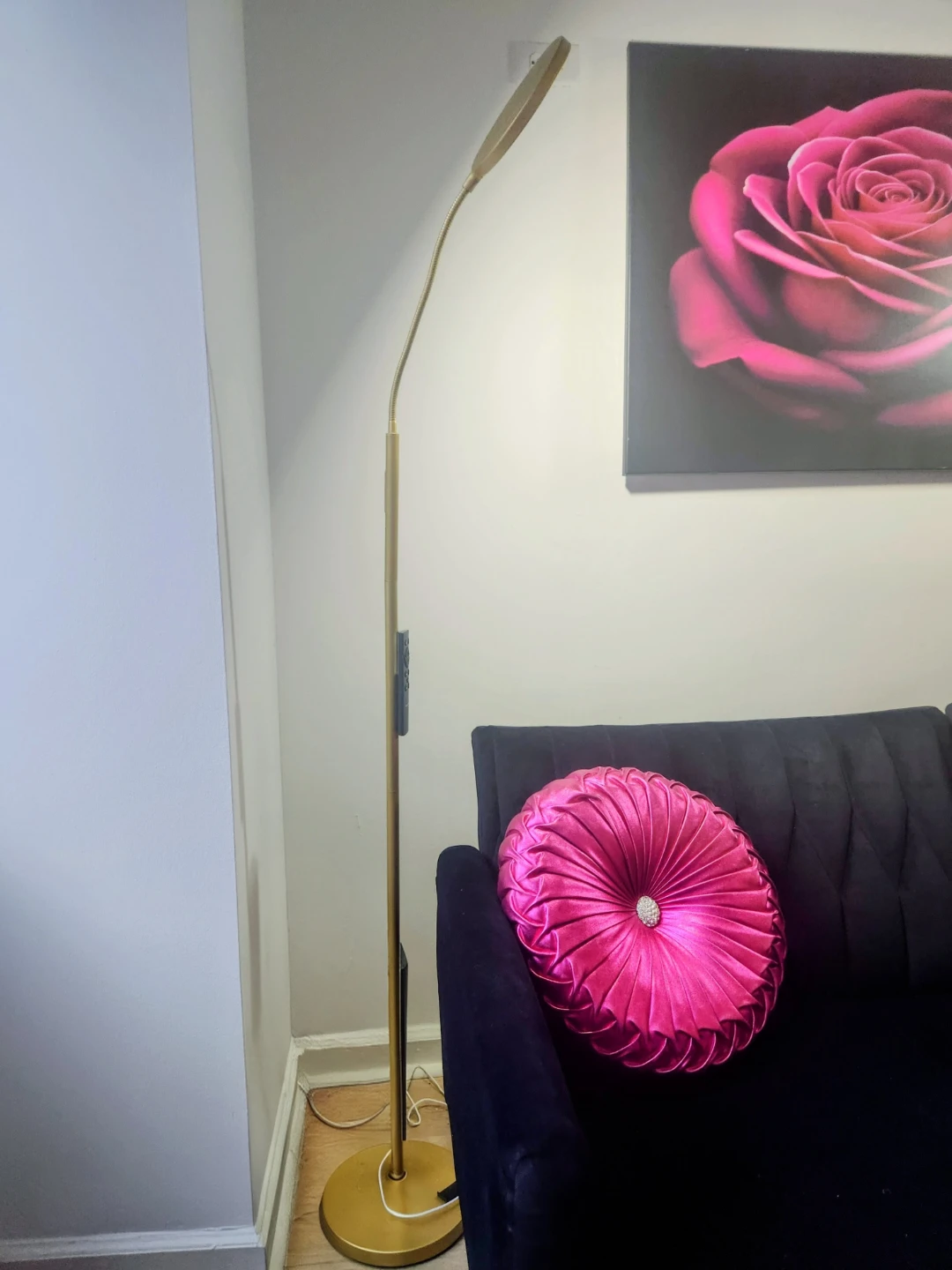 Gold LED Floor Lamp - photo 2