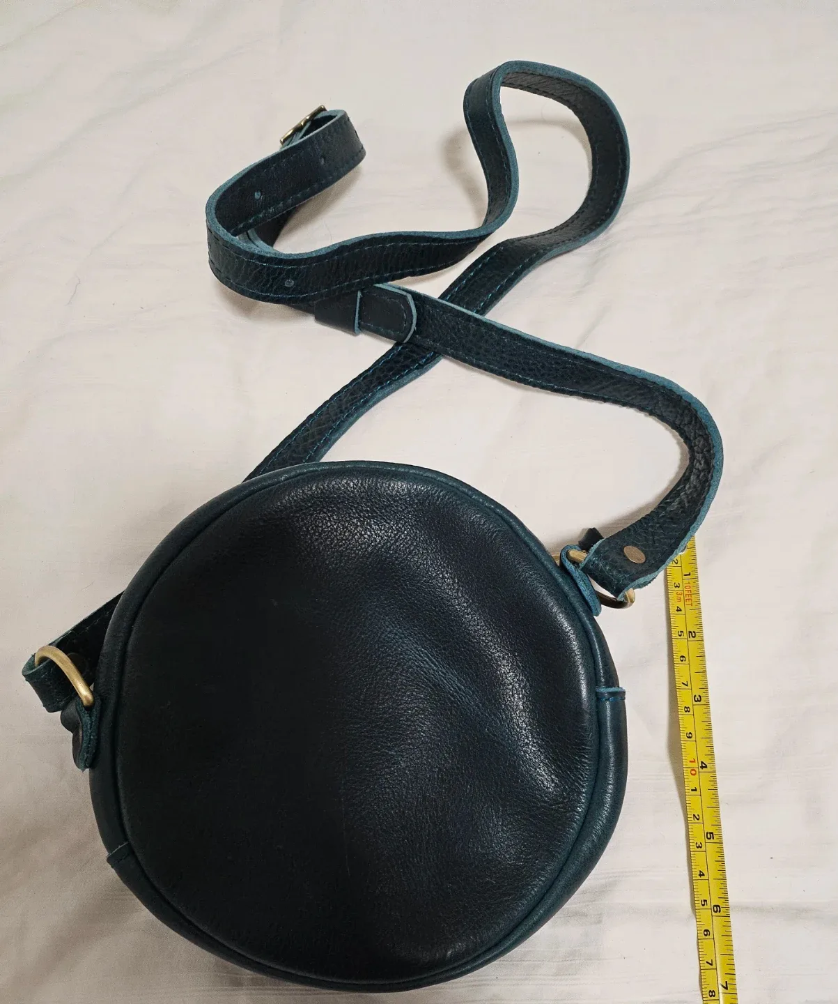 Portland Leather Crossbody Bag image indicator(3)