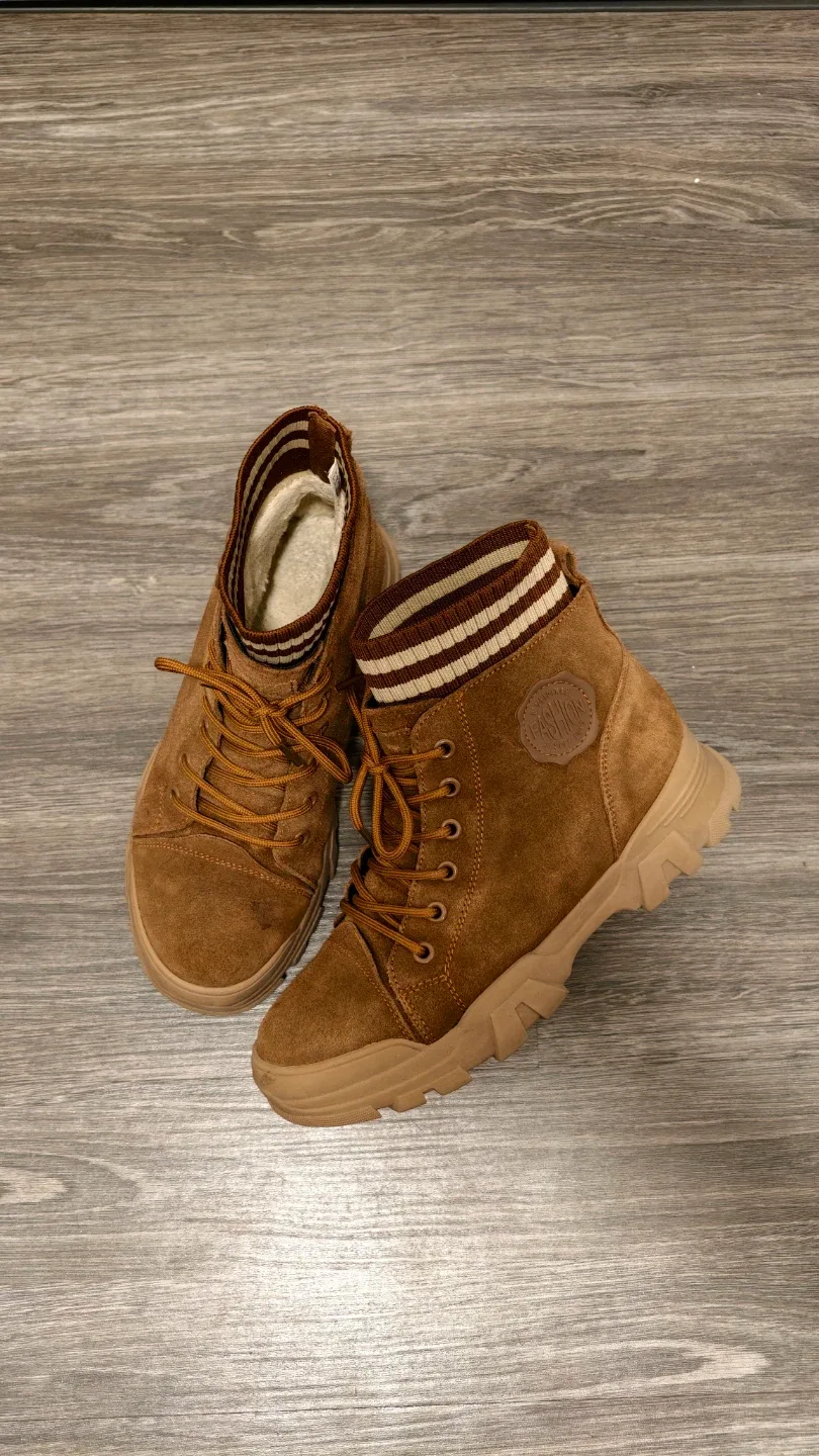 Brown Suede Winter Boots with Warm Lining