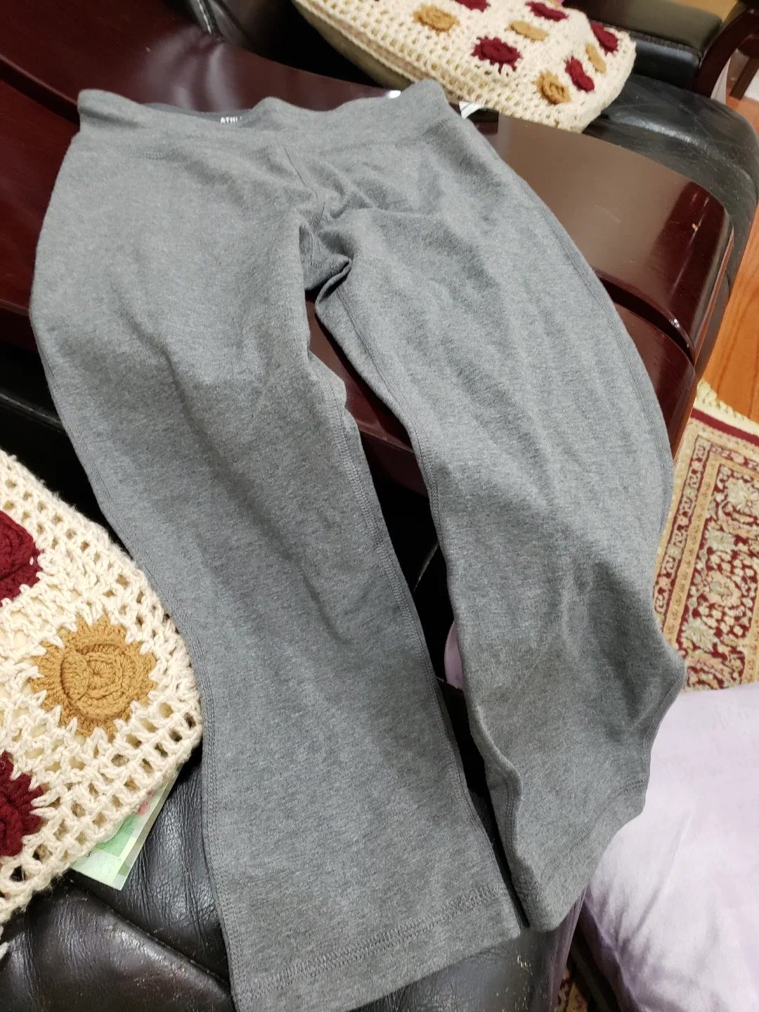 New Athletic Works Grey Fitted Crop Leggings - XS image indicator(2)