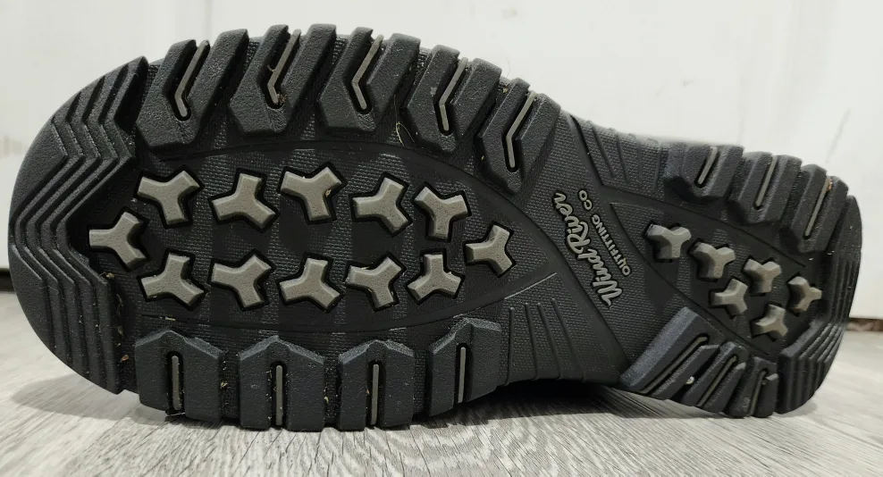 Wind River T-Max 200g Insulated Black  snow Boots for men,