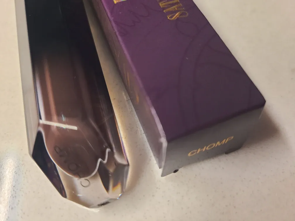 New Unearthly Cosmetics Devour Satin Liquid Lipstick/Gloss image indicator(3)