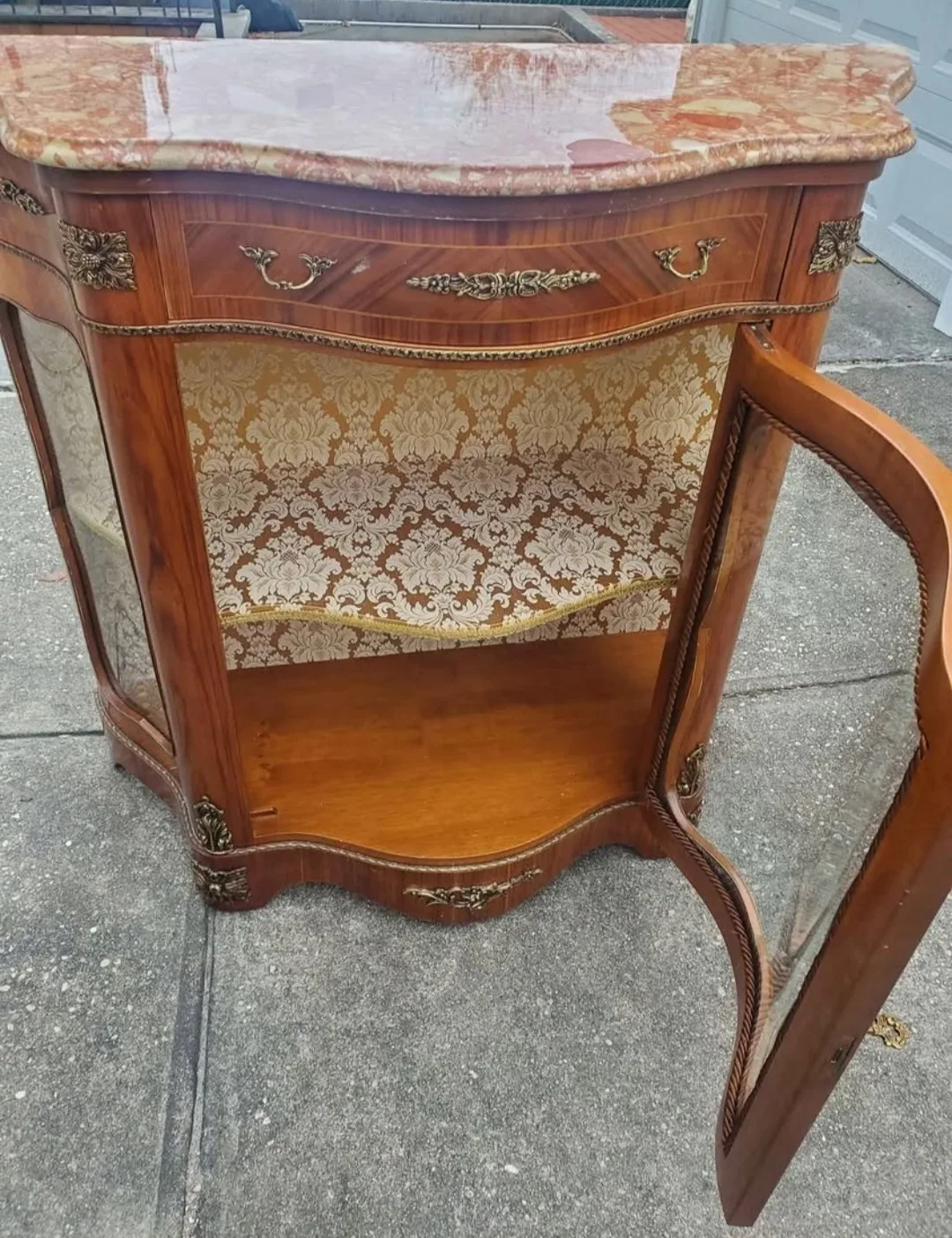 Beautiful italian marble top cabinet image indicator(6)