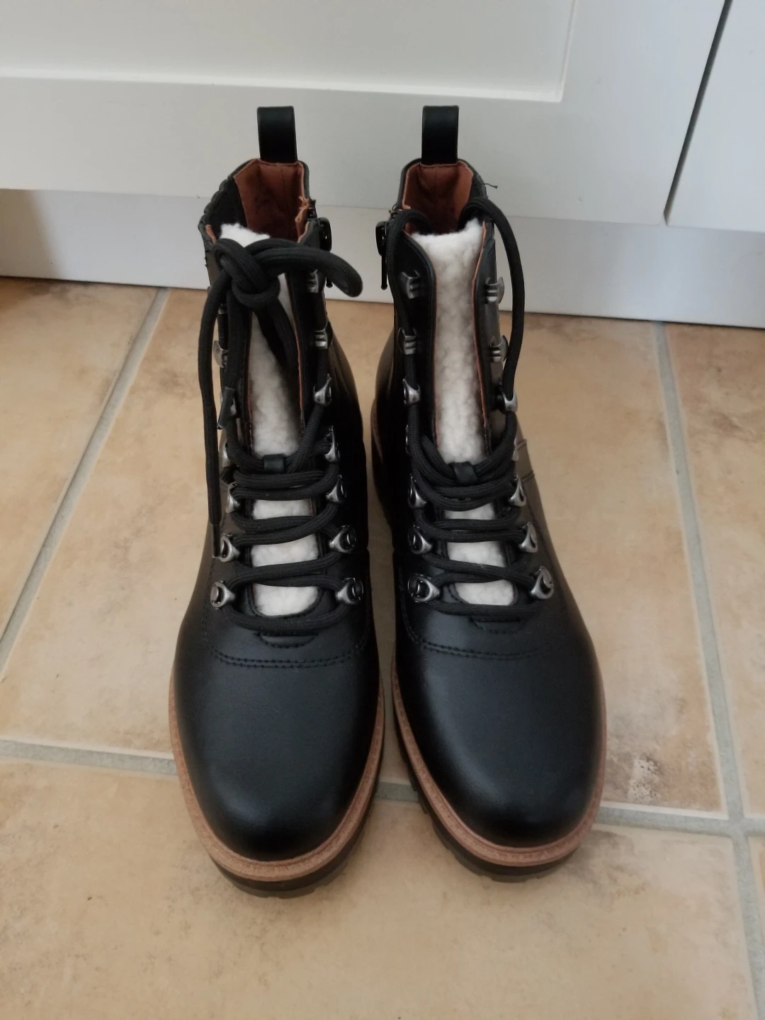 Lucky Brand Women's Black Leather Boots - Size 7 - photo 3