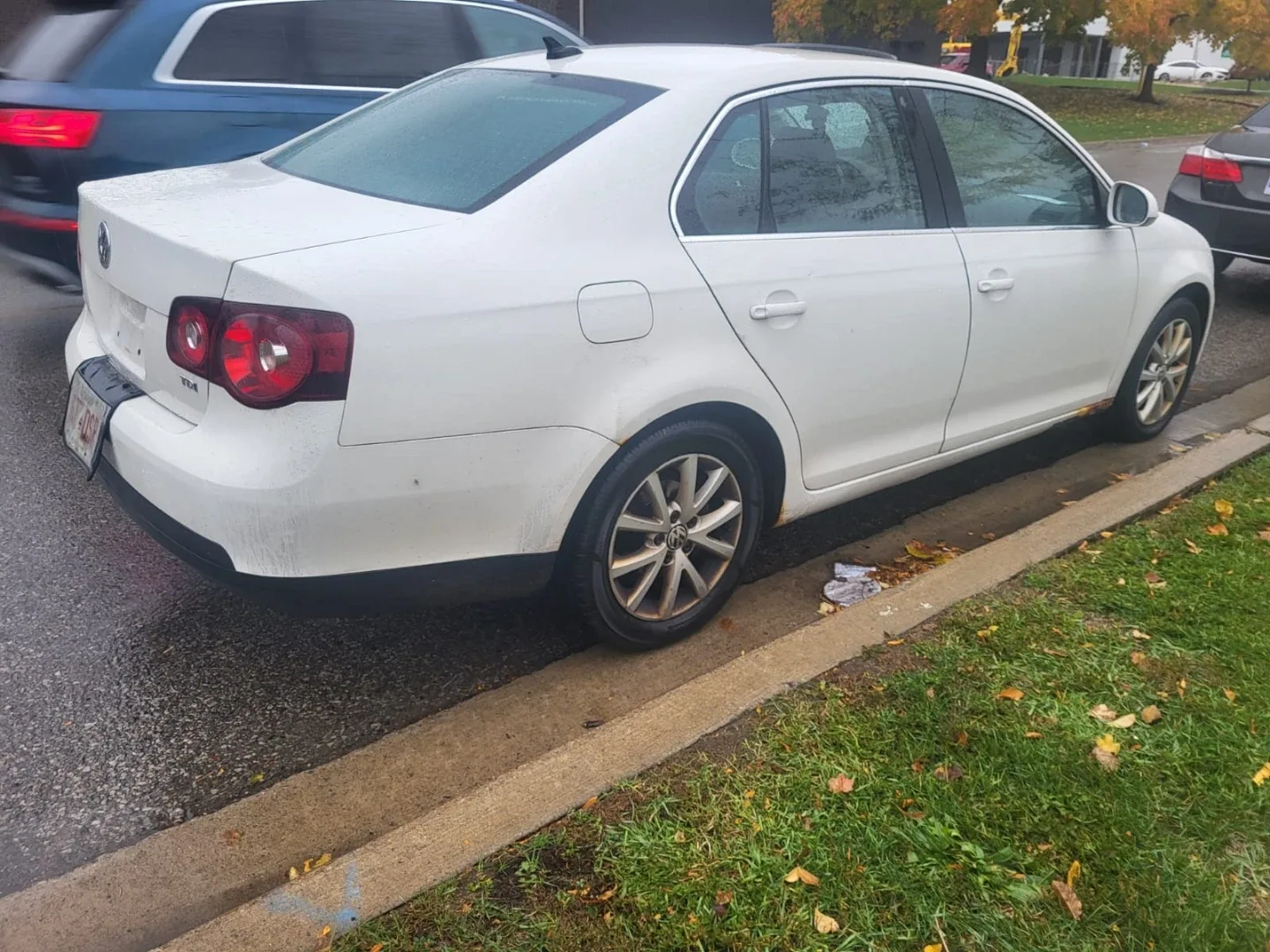 Volkswagen Jetta TDI - White image indicator(2)