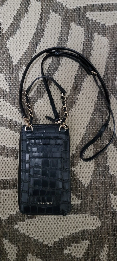 Finn Esker Black Crossbody Bag