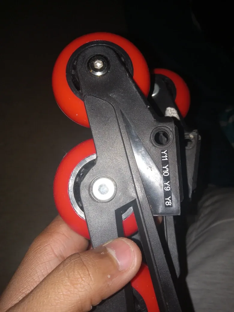 Rollerblade Training Wheels Y8-Y11 image indicator(3)