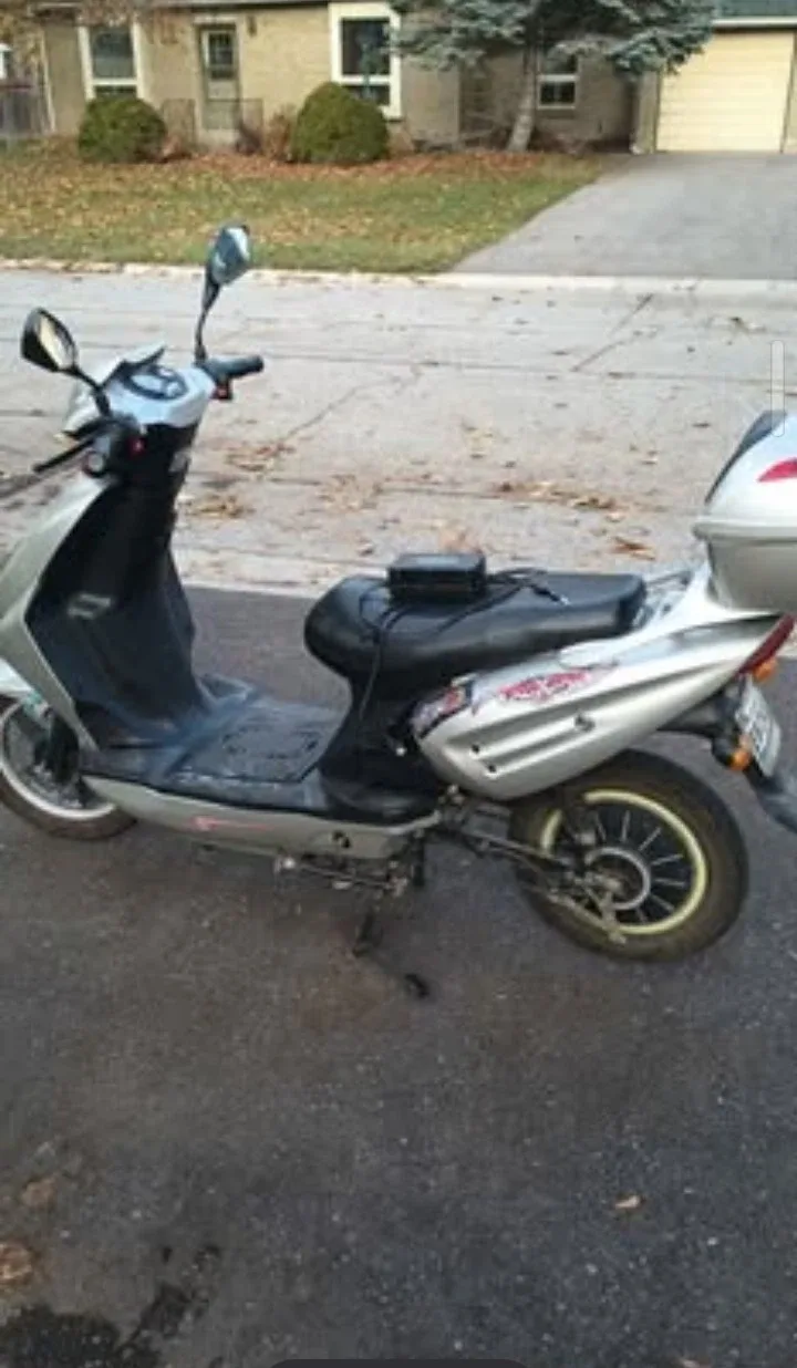 Silver E-Bike Scooter image indicator(3)