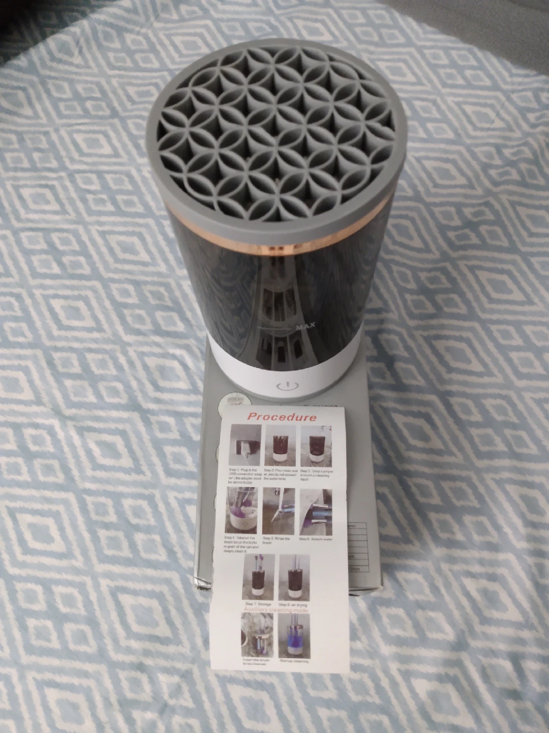 New Electric Makeup Brush Cleaner Machine - photo 4