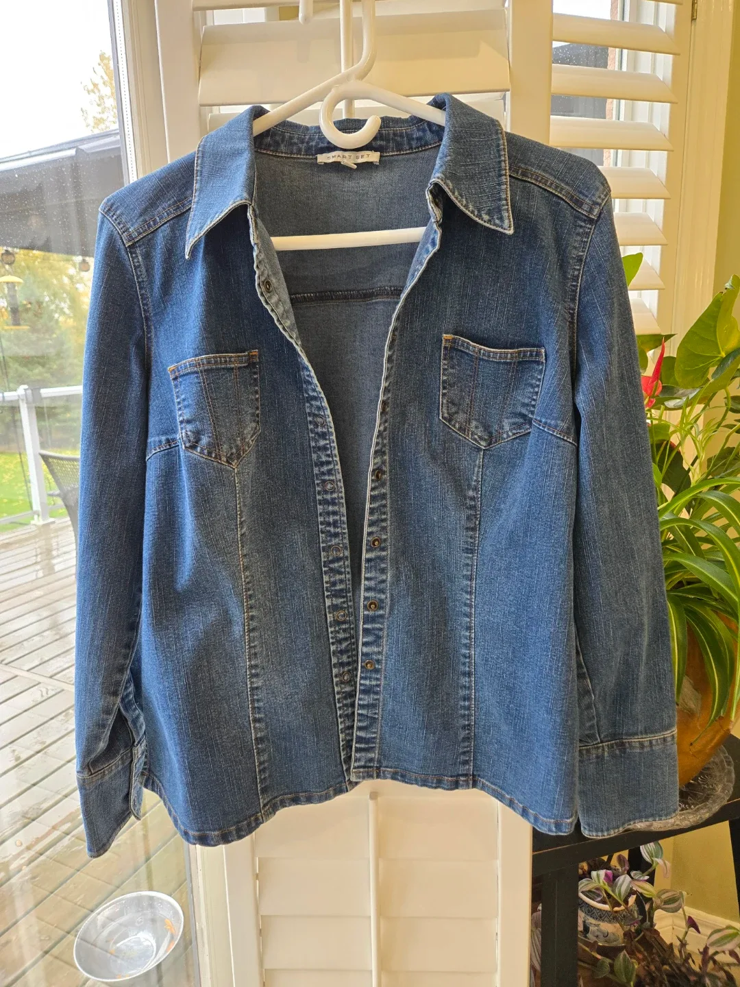 Smart Set Denim Jacket - Women's image indicator(2)
