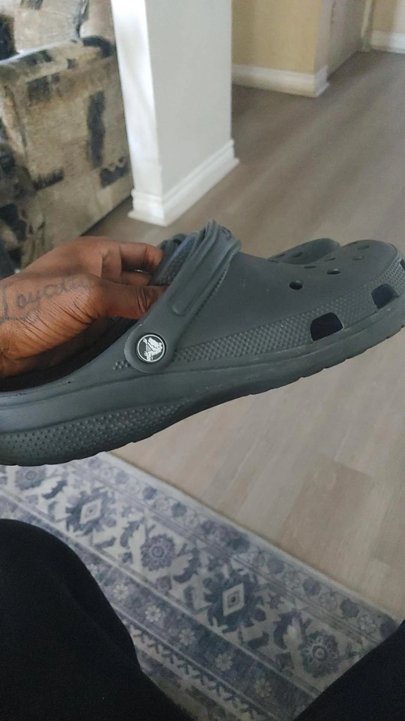 Size 10 crocs - photo 3