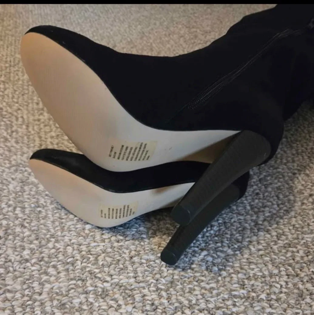 Thigh High Black Suede Boots image indicator(4)