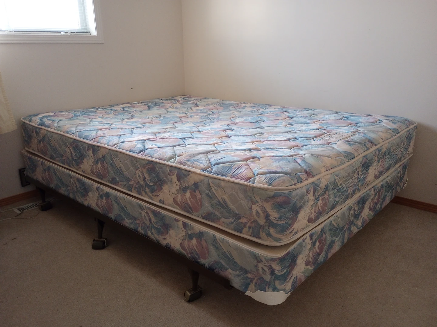 Sealy Premium Luxury Gently Firm Mattress (Queen) - photo 3