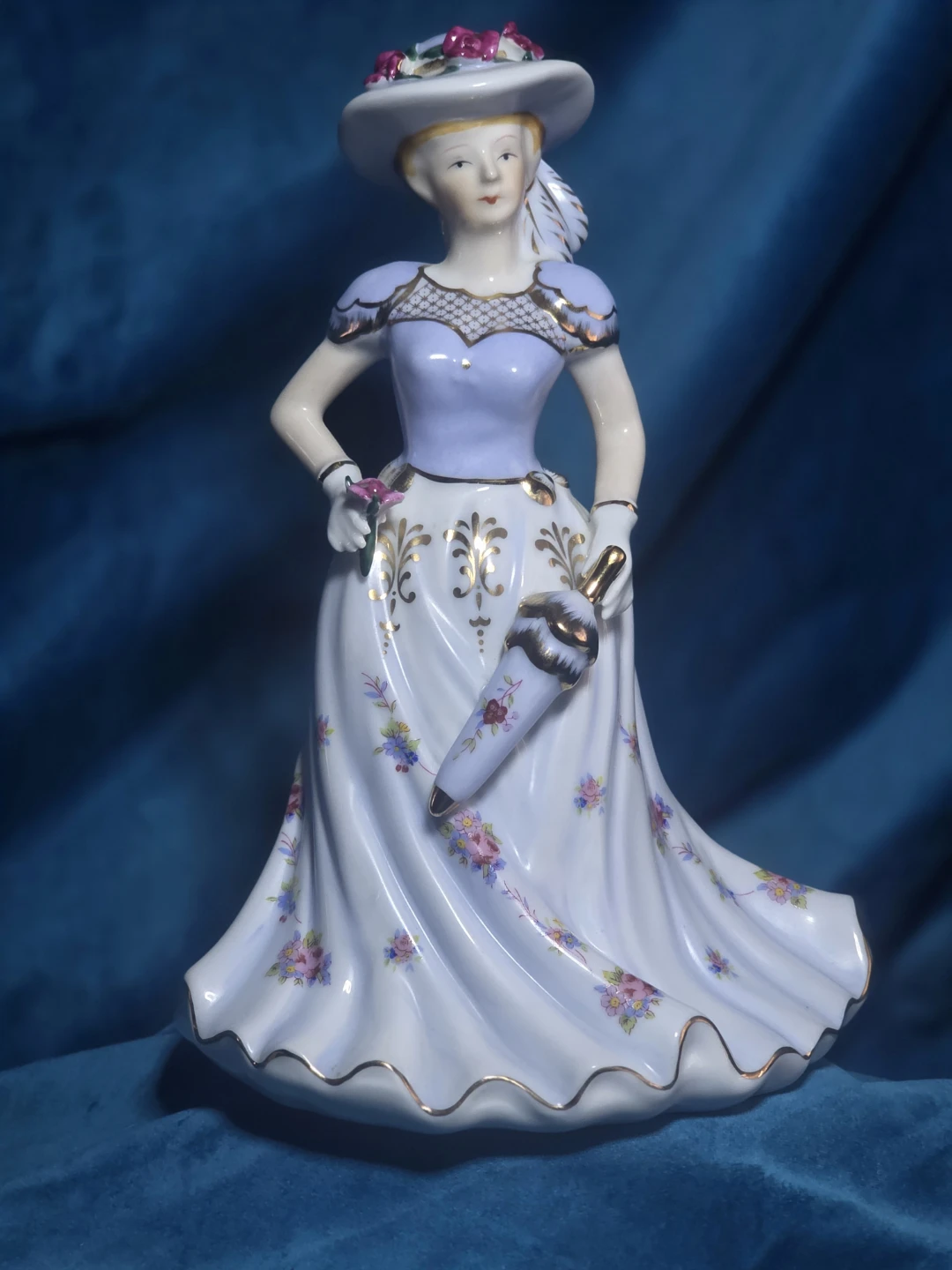 Vintage Porcelain Figurine Lady with Parasol