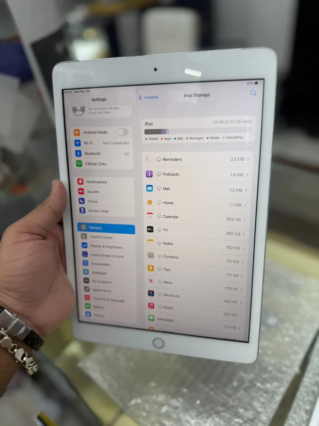 Apple iPad 7th Gen 32GB - Silver