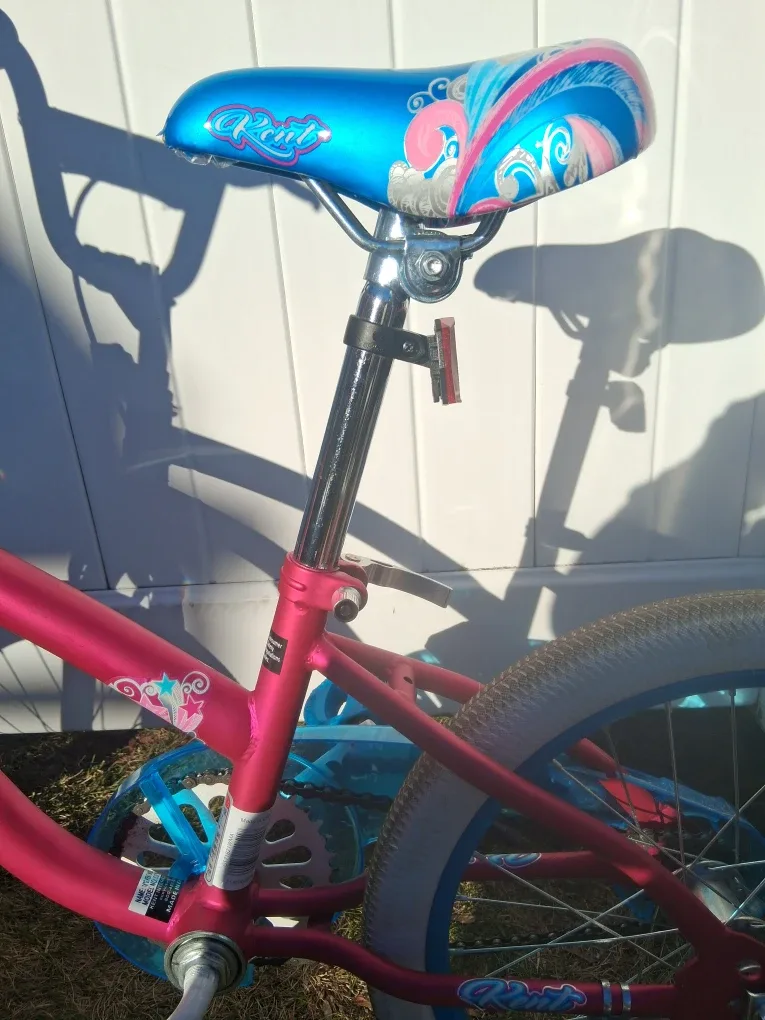 Huffy Girls' Mischief Bike - Pink & Blue image indicator(3)