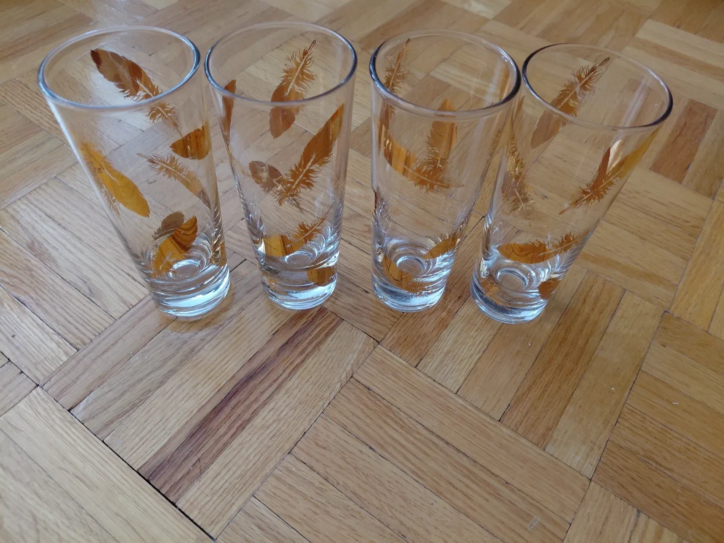 Set of 4 Feather Design Stemless Champagne Glasses thumbnail