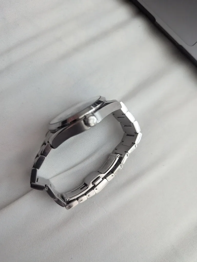 Omega Seamaster Aqua Terra Co-Axial 007 Limited Edition Watch image indicator(4)