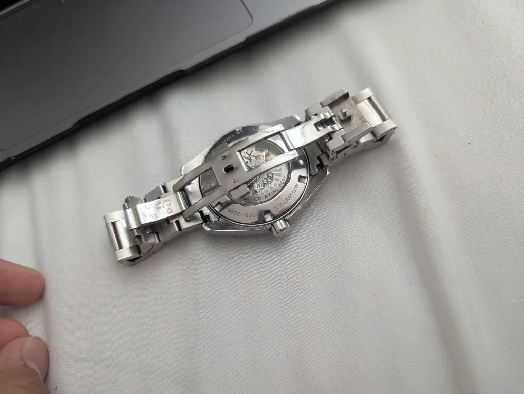 Omega Seamaster Aqua Terra Co-Axial 007 Limited Edition Watch image indicator(6)