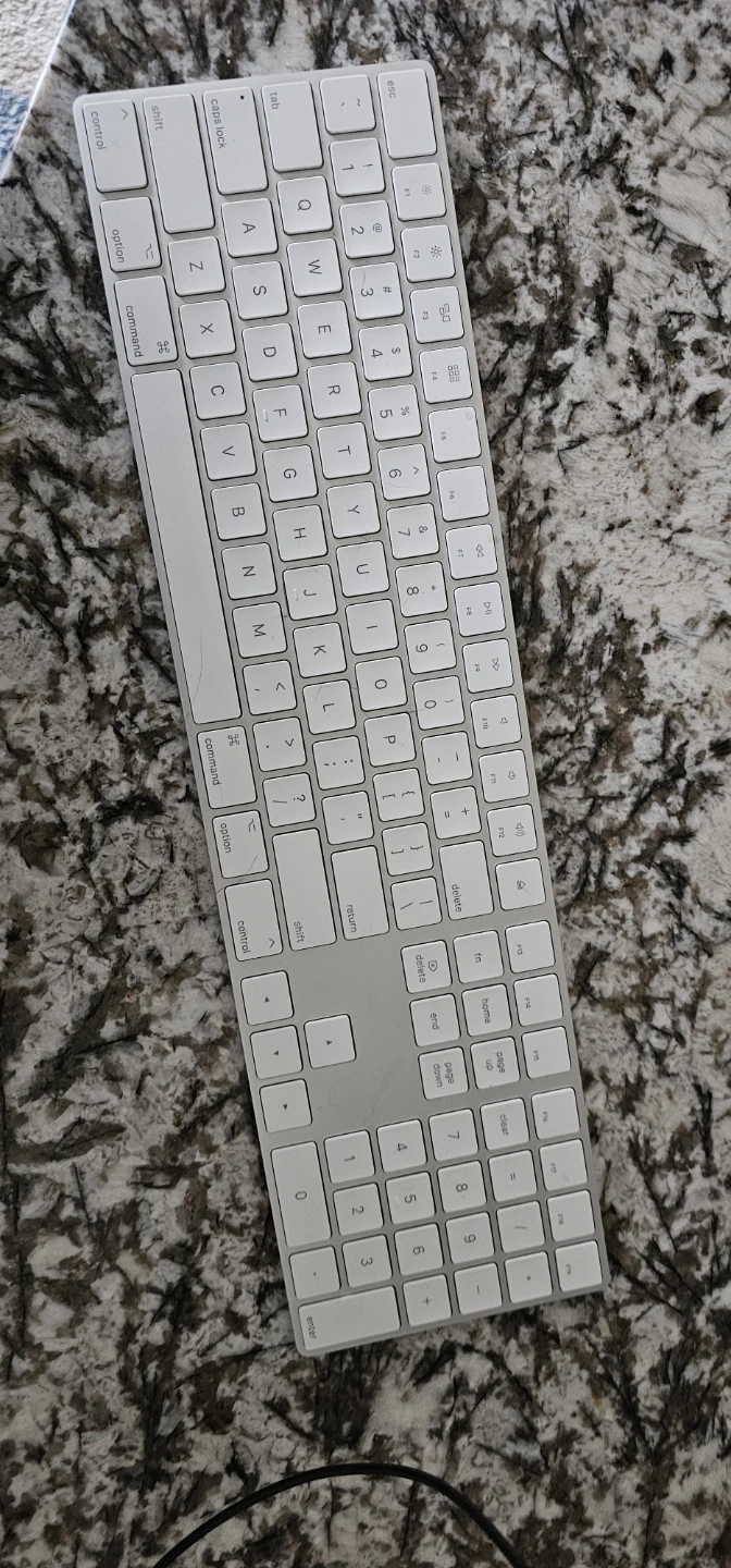 Apple Magic Keyboard - White