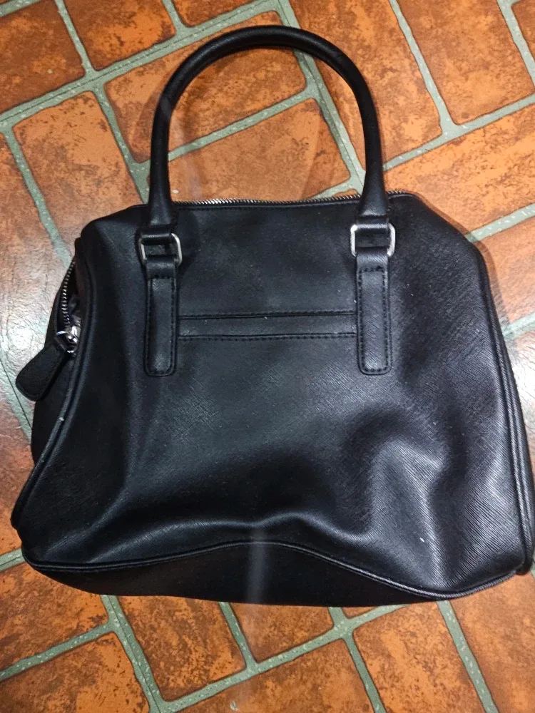 Guess Black Handbag image indicator(2)