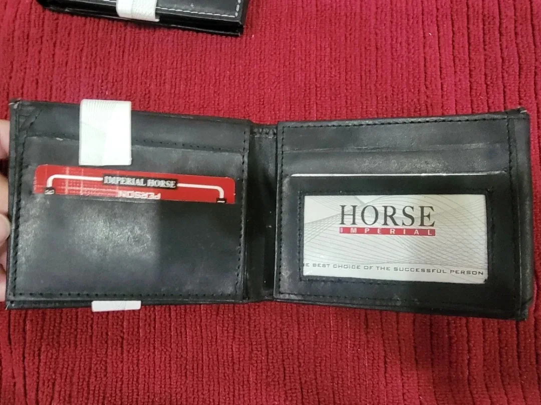 Imperial Horse Black Leather Wallet image indicator(2)