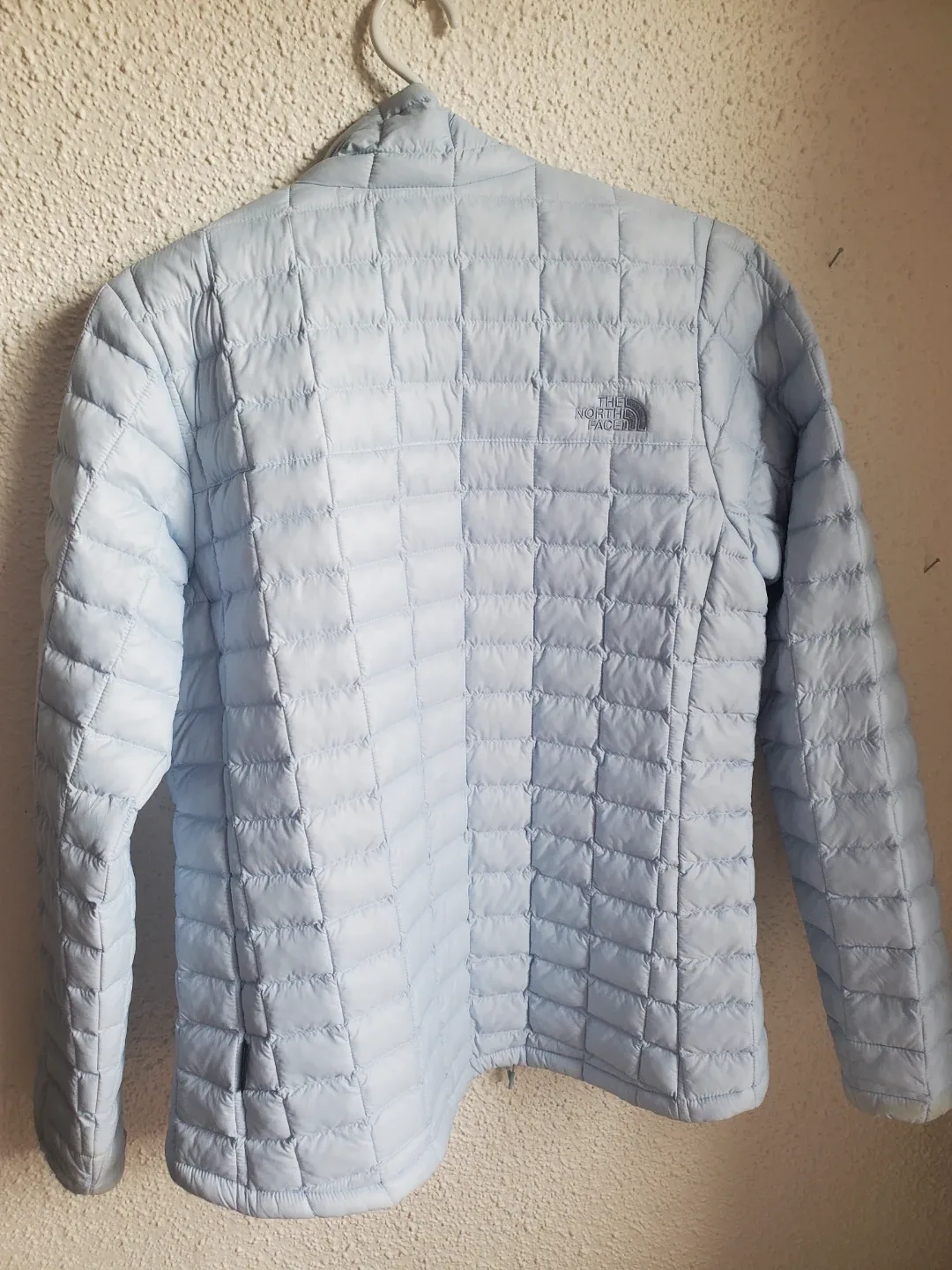 The North Face Thermoball Jacket - Women's Medium image indicator(3)