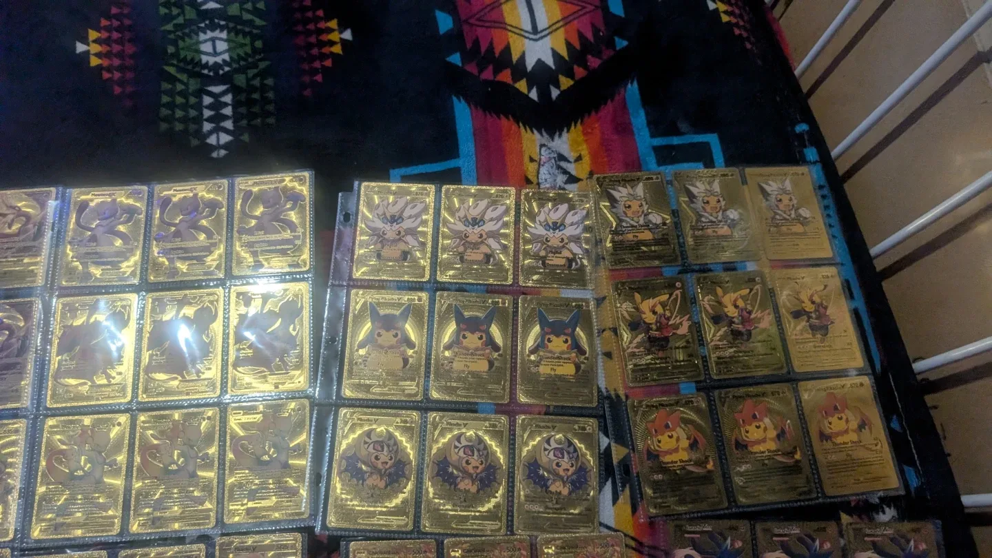 Pokemon Gold Metal Cards Collection image indicator(9)