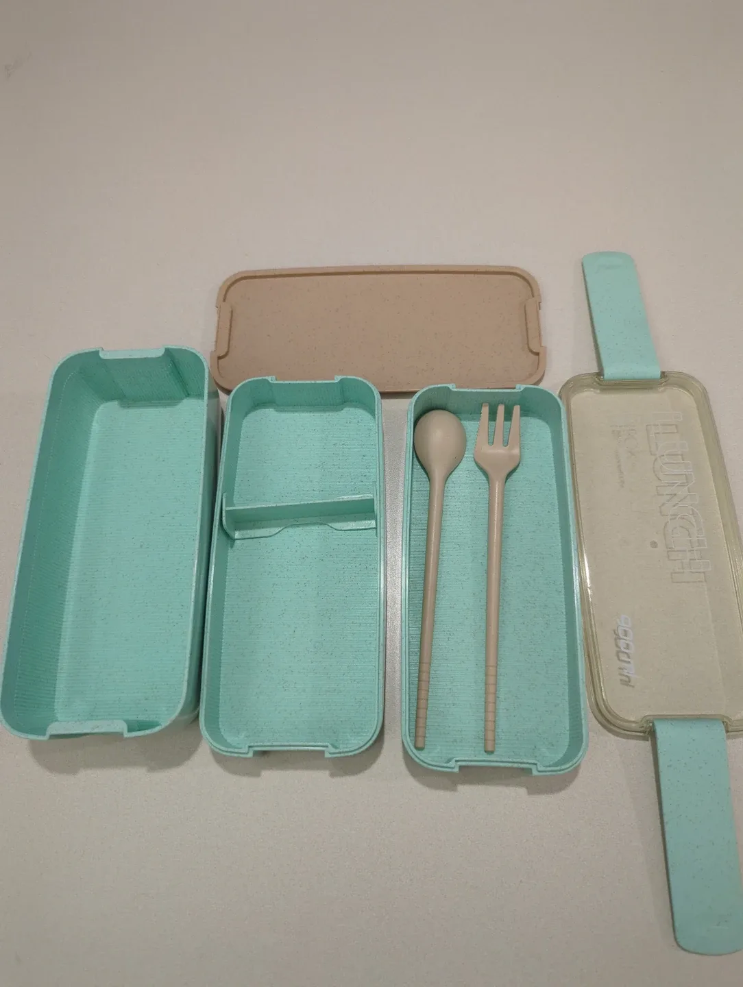 3 layers Lunch Box with 3 utensils - 900ml image indicator(2)