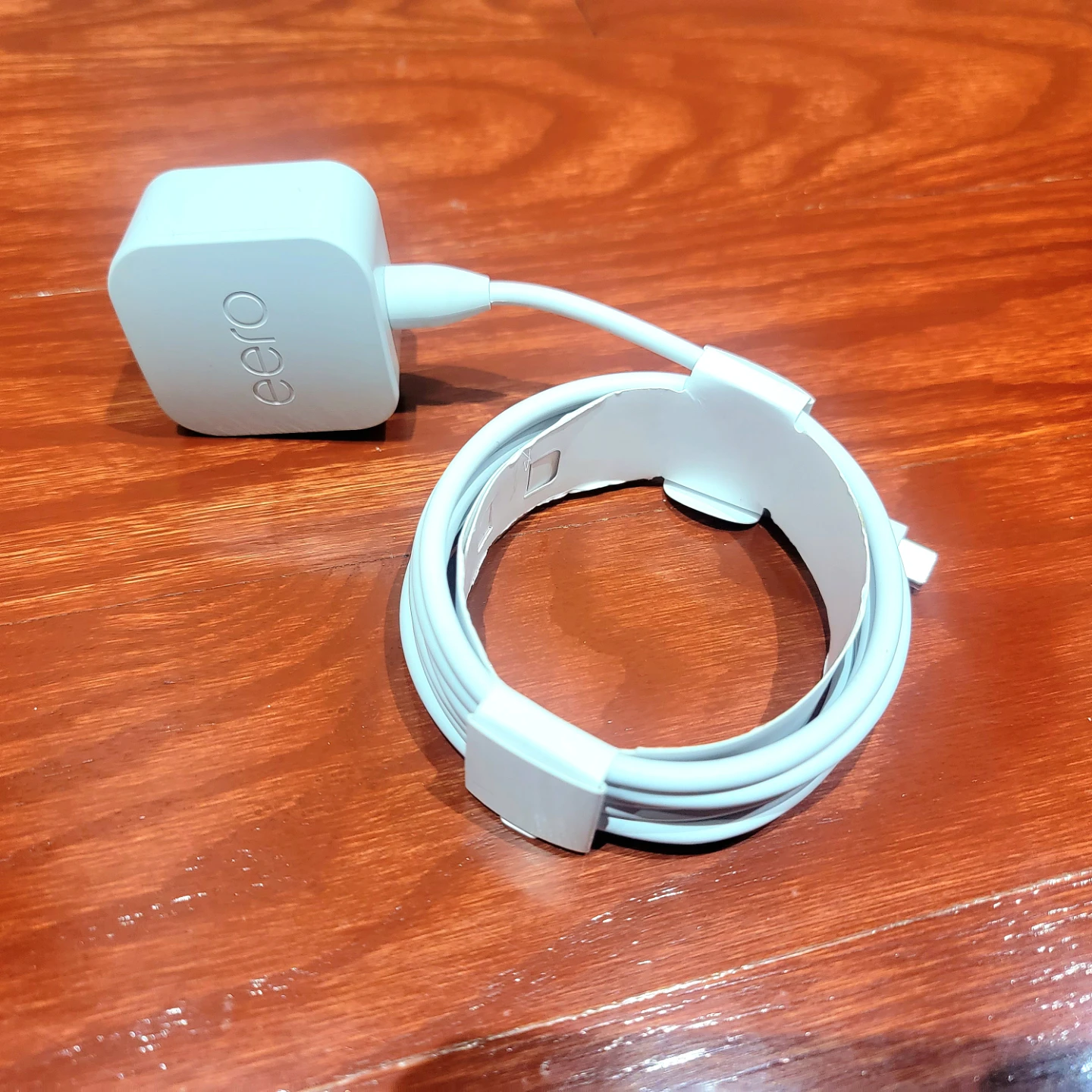 Amazon Eero 6+ Mesh Wifi Router - photo 3