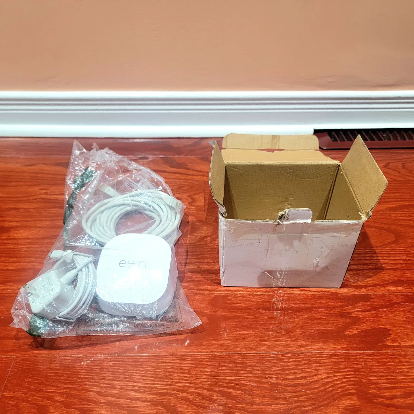 Amazon Eero 6+ Mesh Wifi Router image indicator(6)