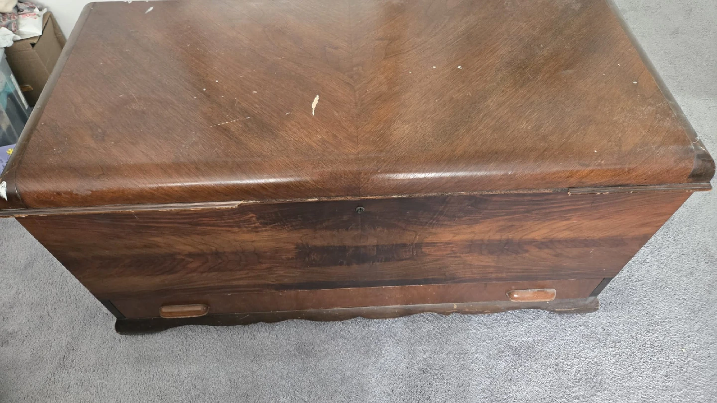Vintage Cedar Chest with Drawer - photo 2
