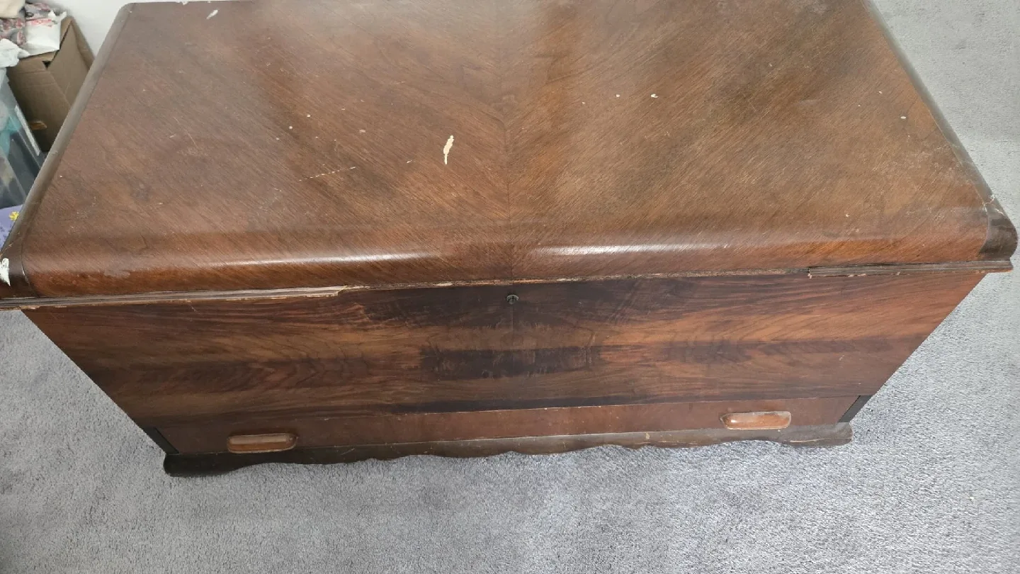 Vintage Cedar Chest with Drawer image indicator(2)