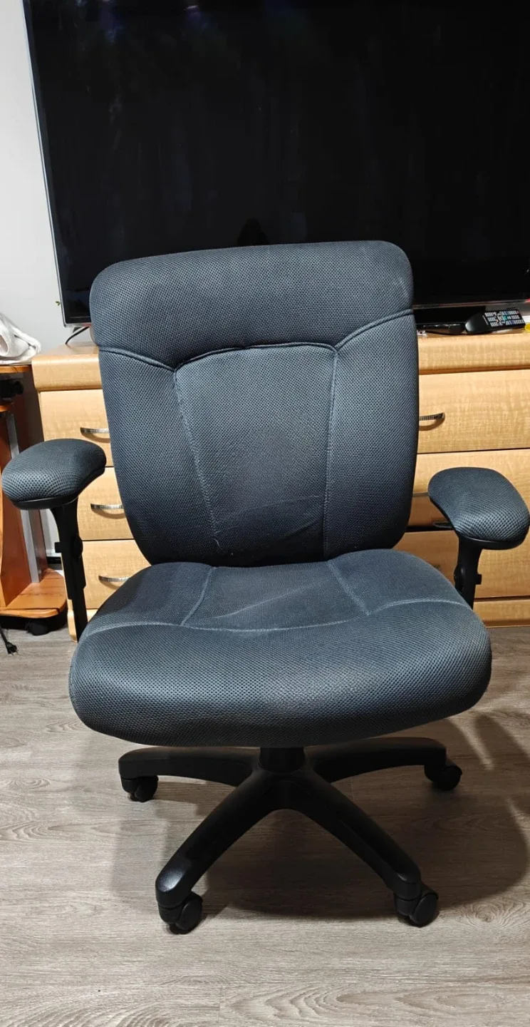 Black Office Chair image indicator(2)