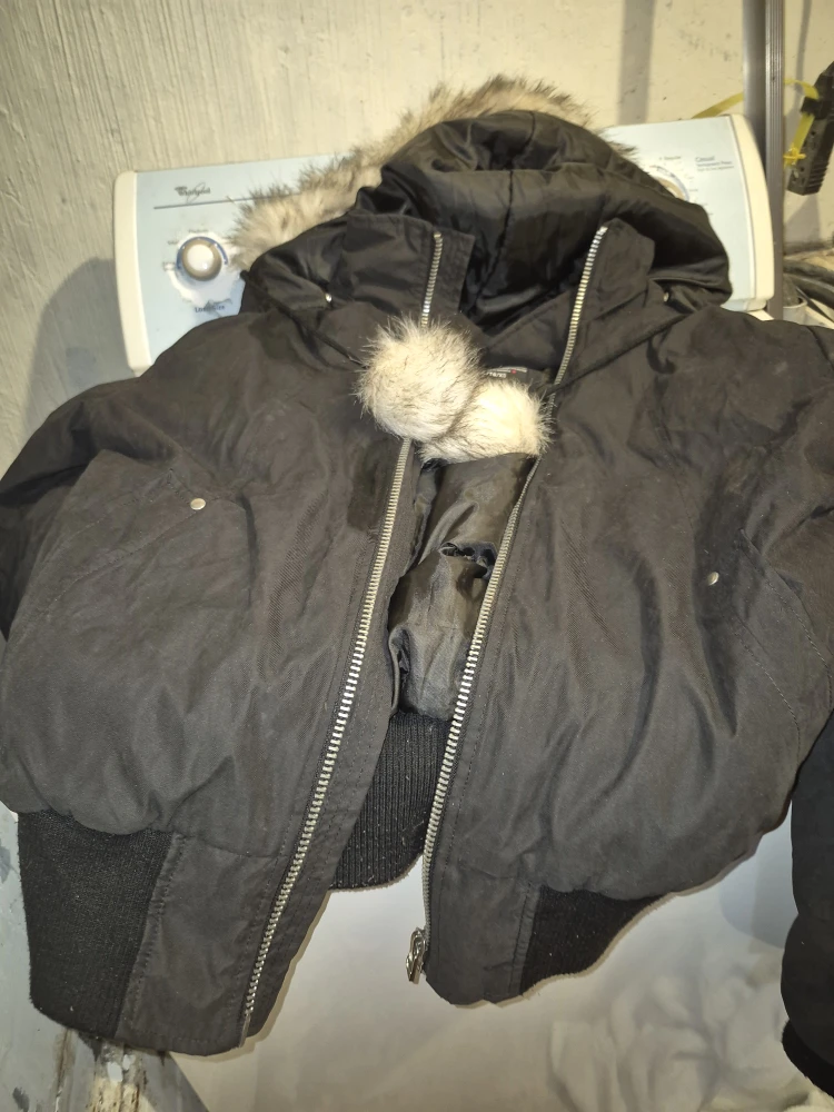 Black Puffer Jacket Size XL
