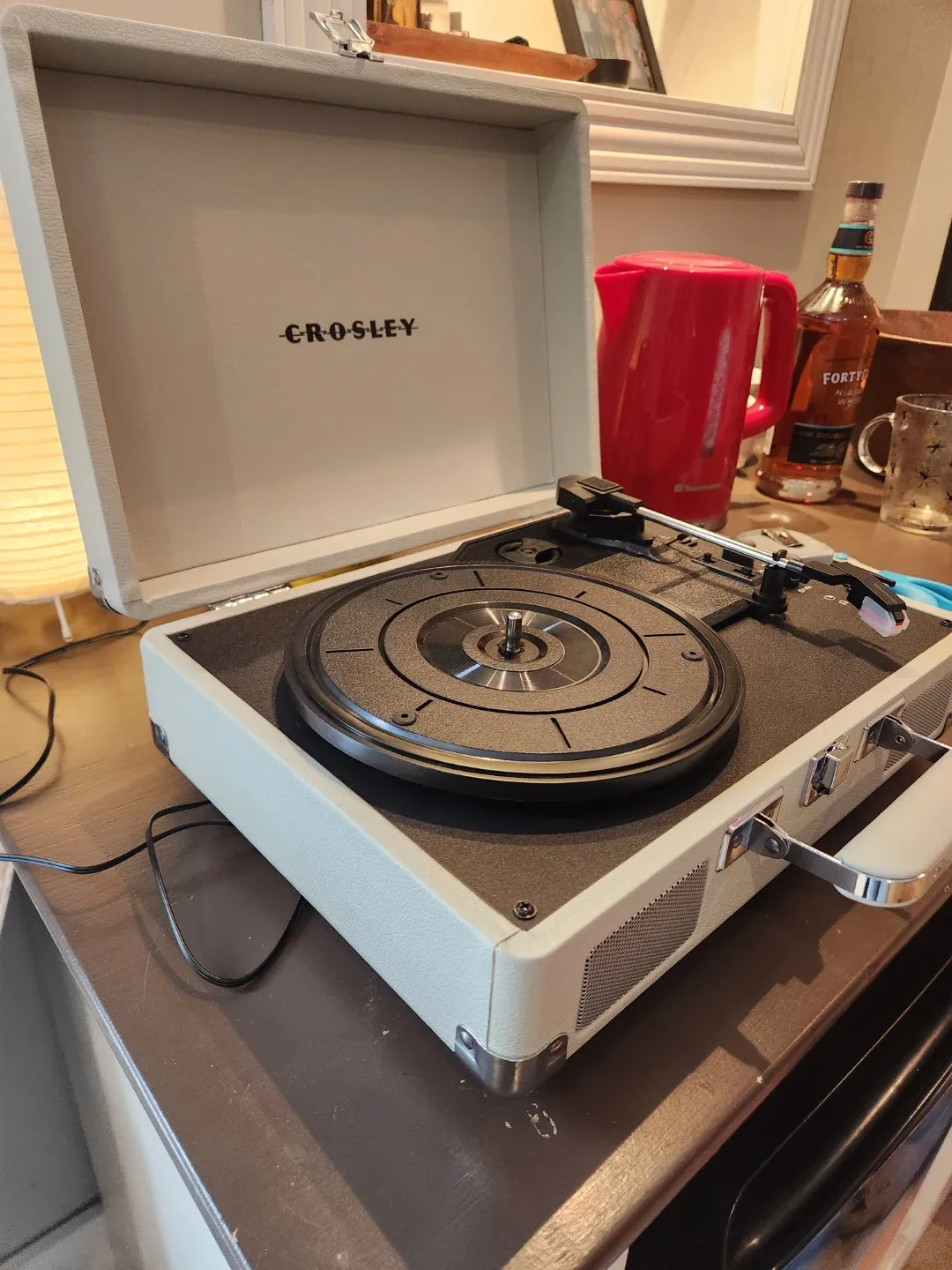 Crosley: Cruiser Plus Vintage Vinyl Turntable image indicator(2)