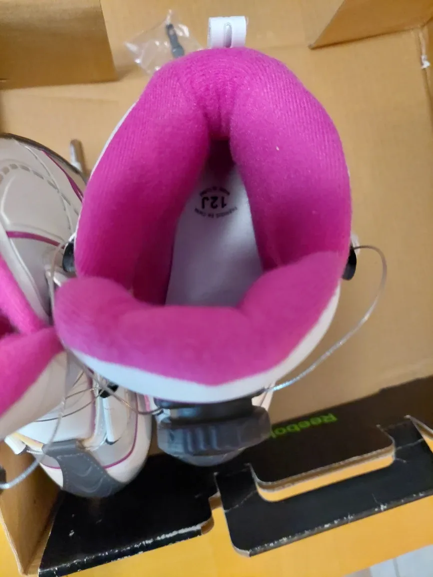 Like New! Youth Size 12 Reebok BOA Ice Skates w/ Original Box image indicator(4)