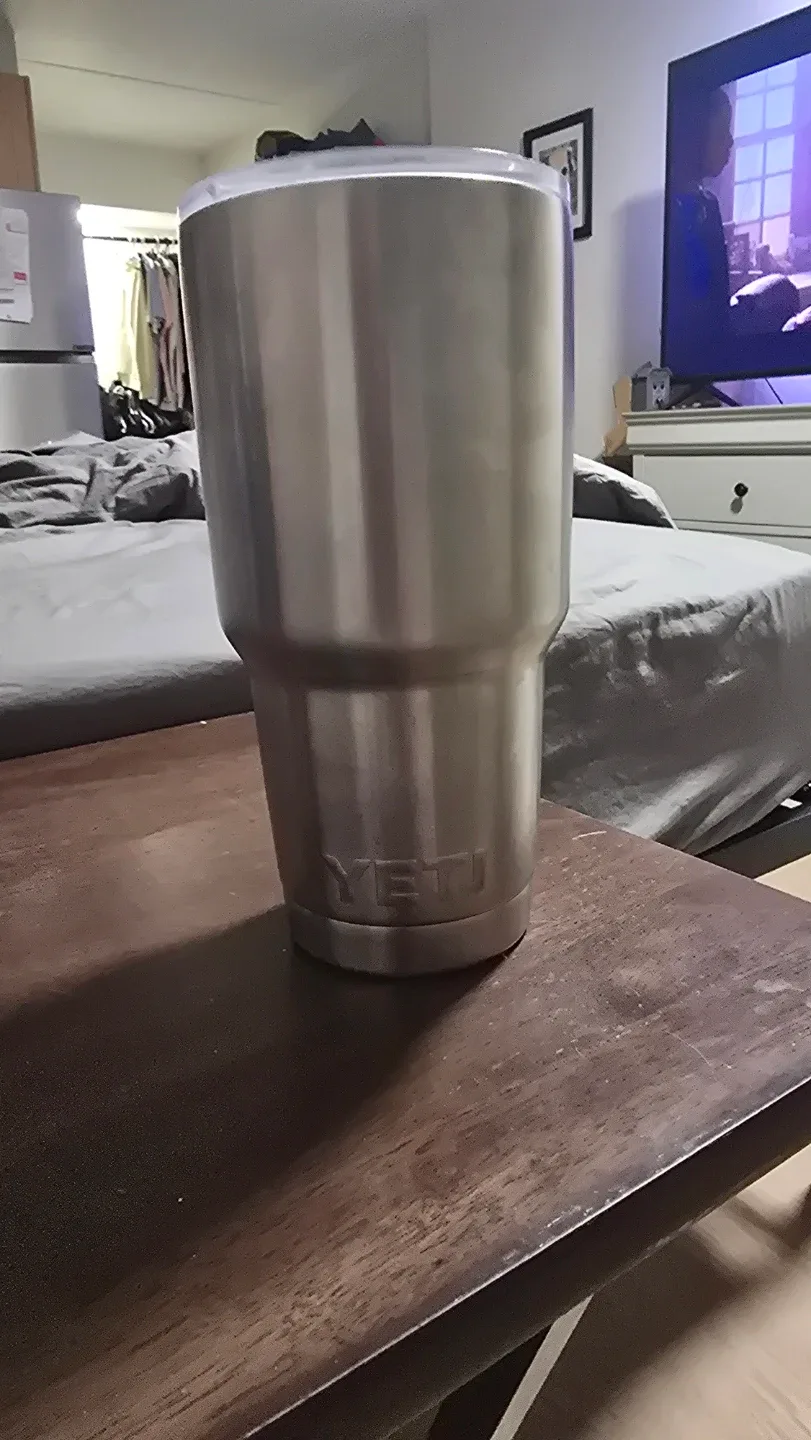 🥕  yeti tumbler silver image indicator(3)