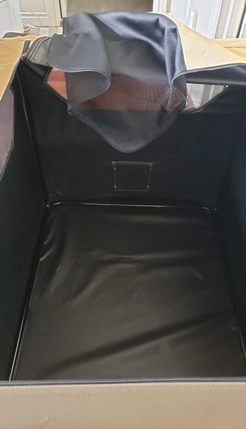 Amazon Basics Portable  Pet Kennel 42 in.New never used image indicator(5)