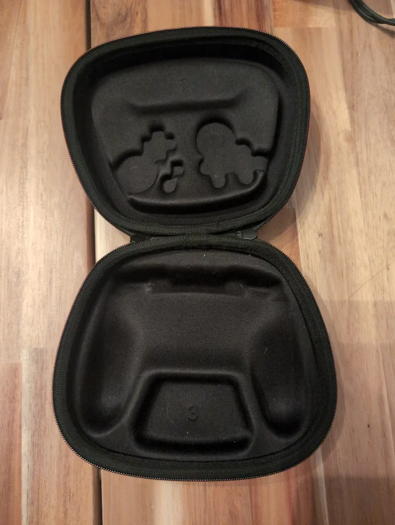 Nintendo Switch Bundle with Games & Accessories image indicator(8)