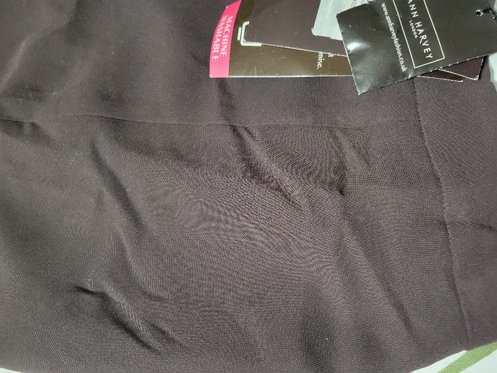 Ann Harvey Dark Chocolate Skirt - Size 18 (UK) image indicator(3)