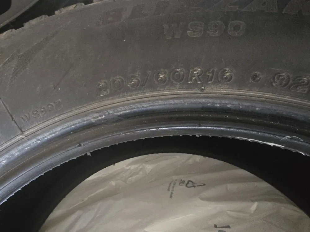 Bridgestone Winter Tire & Steel Rims image indicator(7)