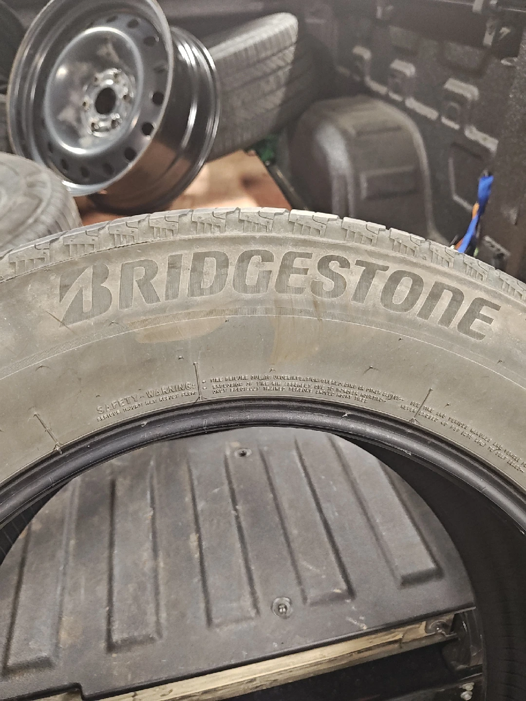 Bridgestone Alenza A/S 02 Tires - 275/60R20 - photo 3